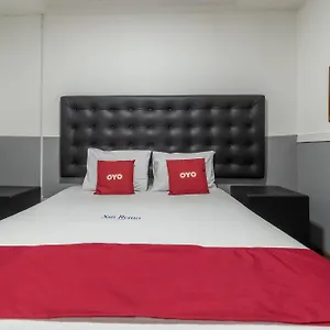 Hotel Oyo San Remo,